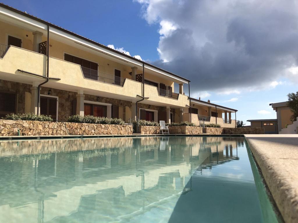 Le Perle Villa ปาเลา ภายนอก รูปภาพ
